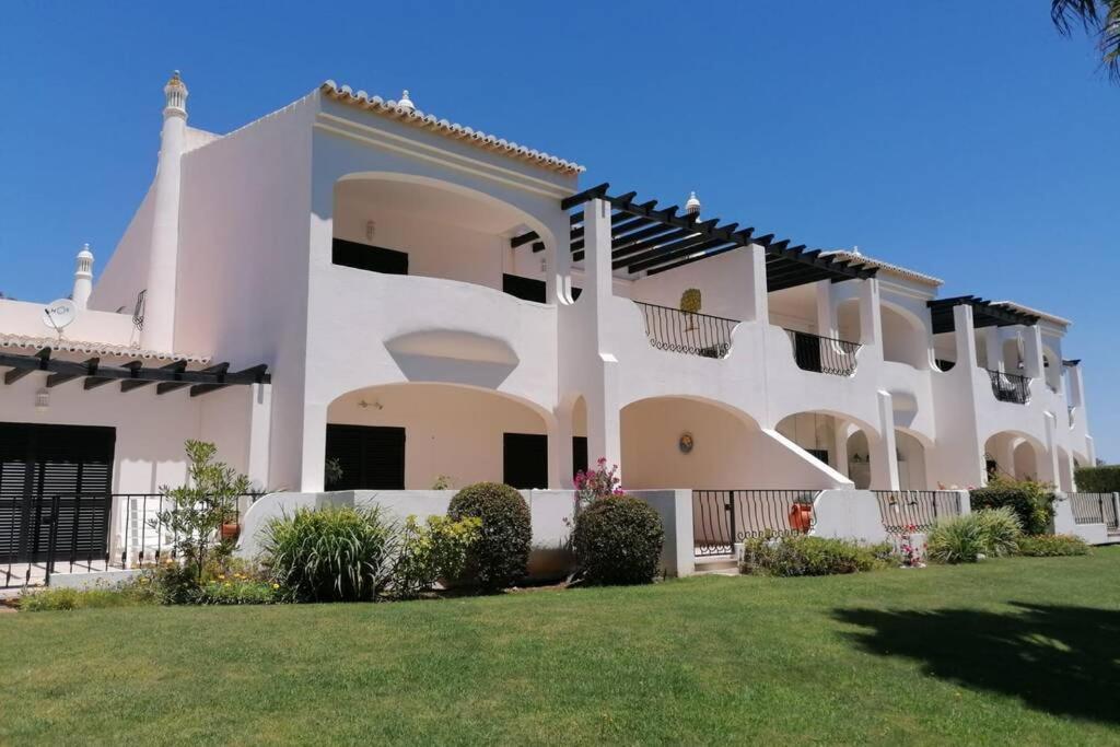 Ferienwohnung Luxury Modern T2 Ocean View - Free Parking - Pool Alvor Exterior foto